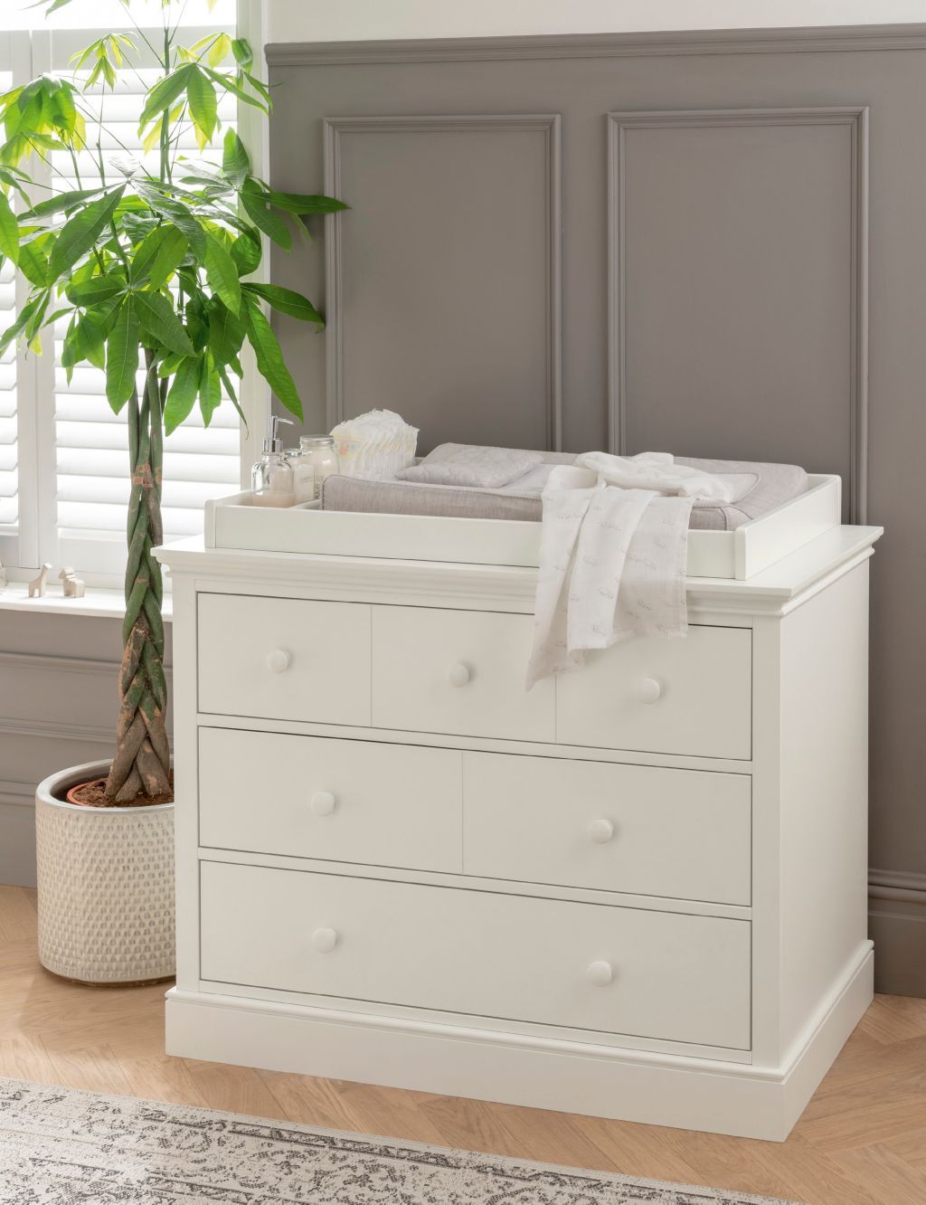 Oxford 2 Piece Cotbed Set with Dresser image 6