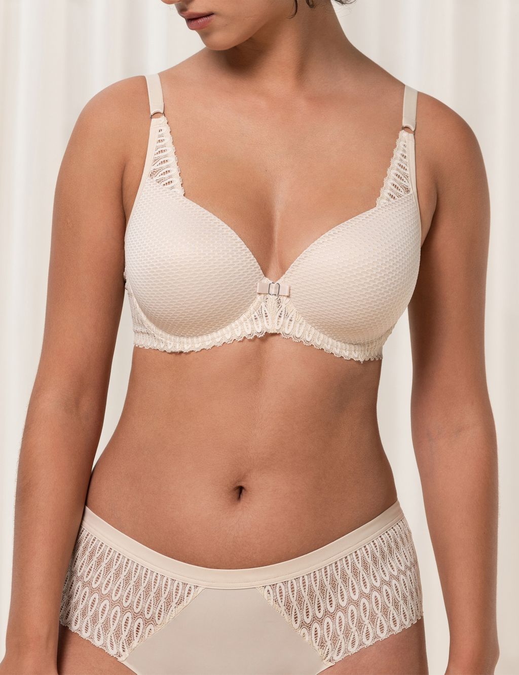 Aura Spotlight Wired Full Cup Bra (A-F) image 1