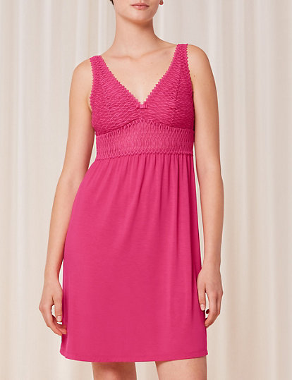 triumph aura spotlight lace short nightdress - 18 - pink, pink