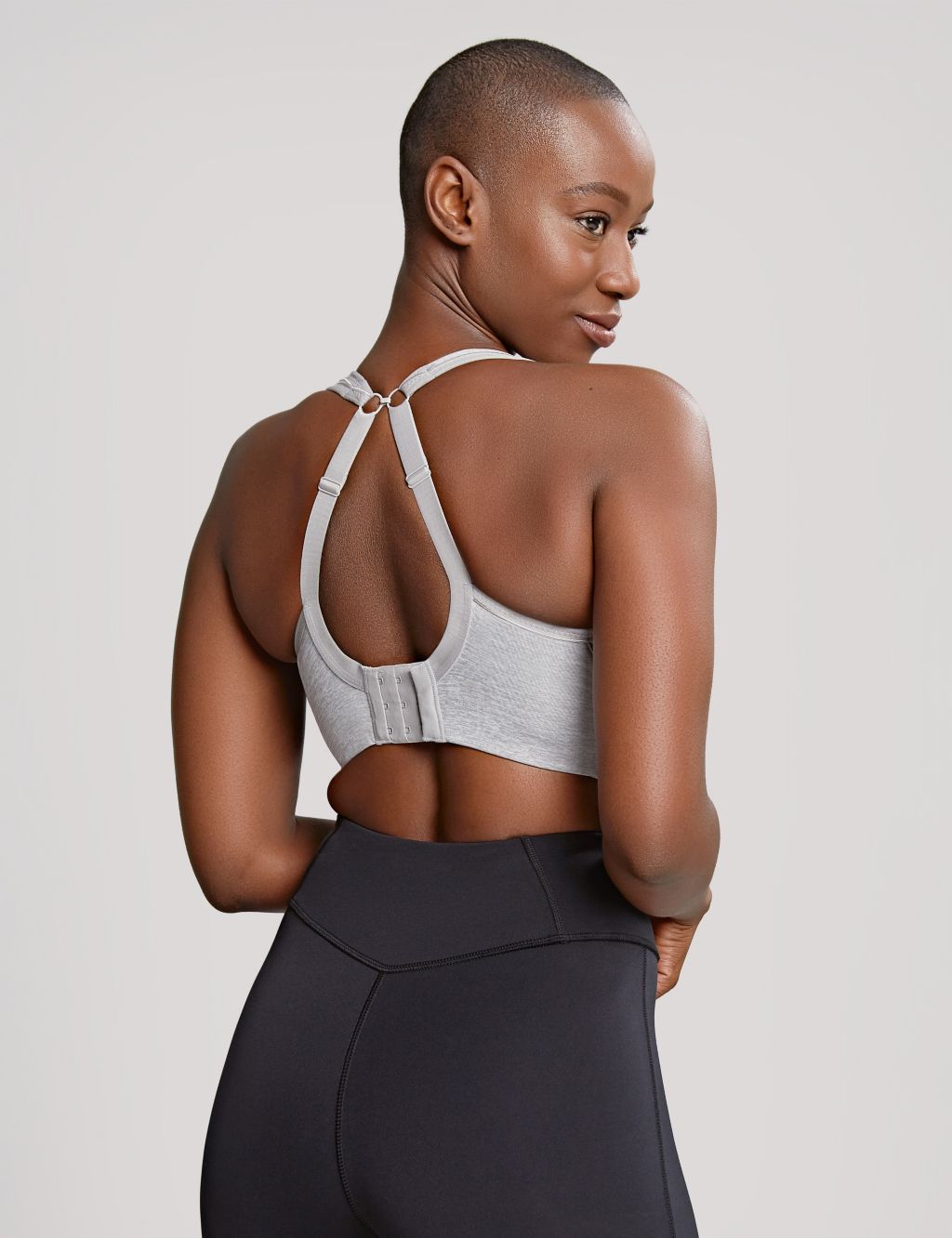 Ultimate Support Wired Sports Bra D-J image 3