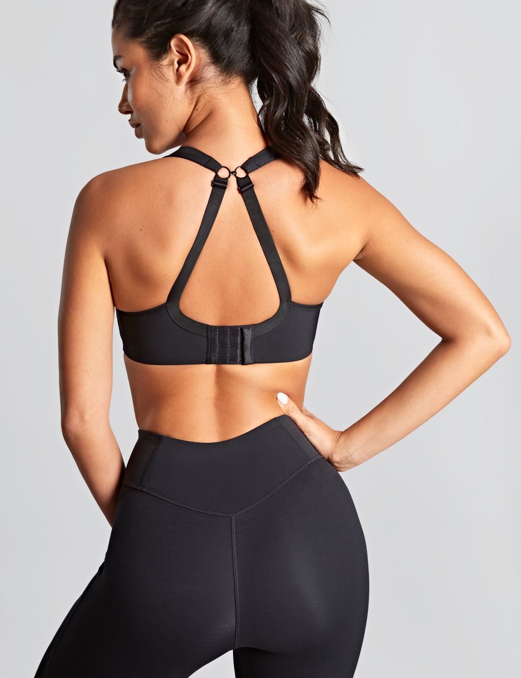 Ultimate Support Wired Sports Bra D-J image 3