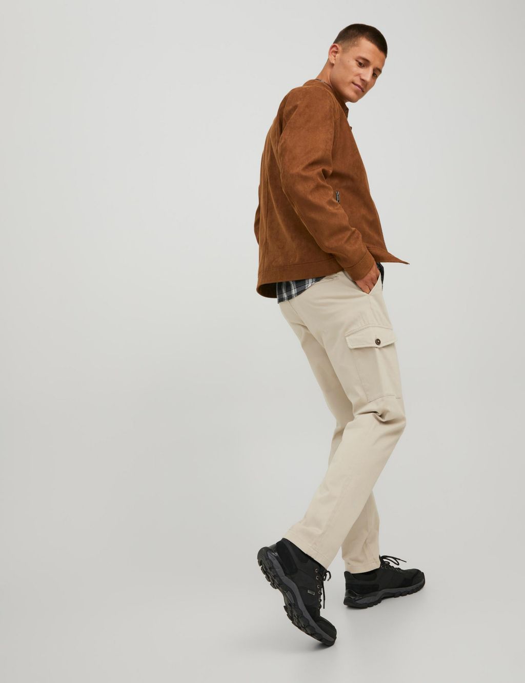 Regular Fit Cargo Trousers image 7