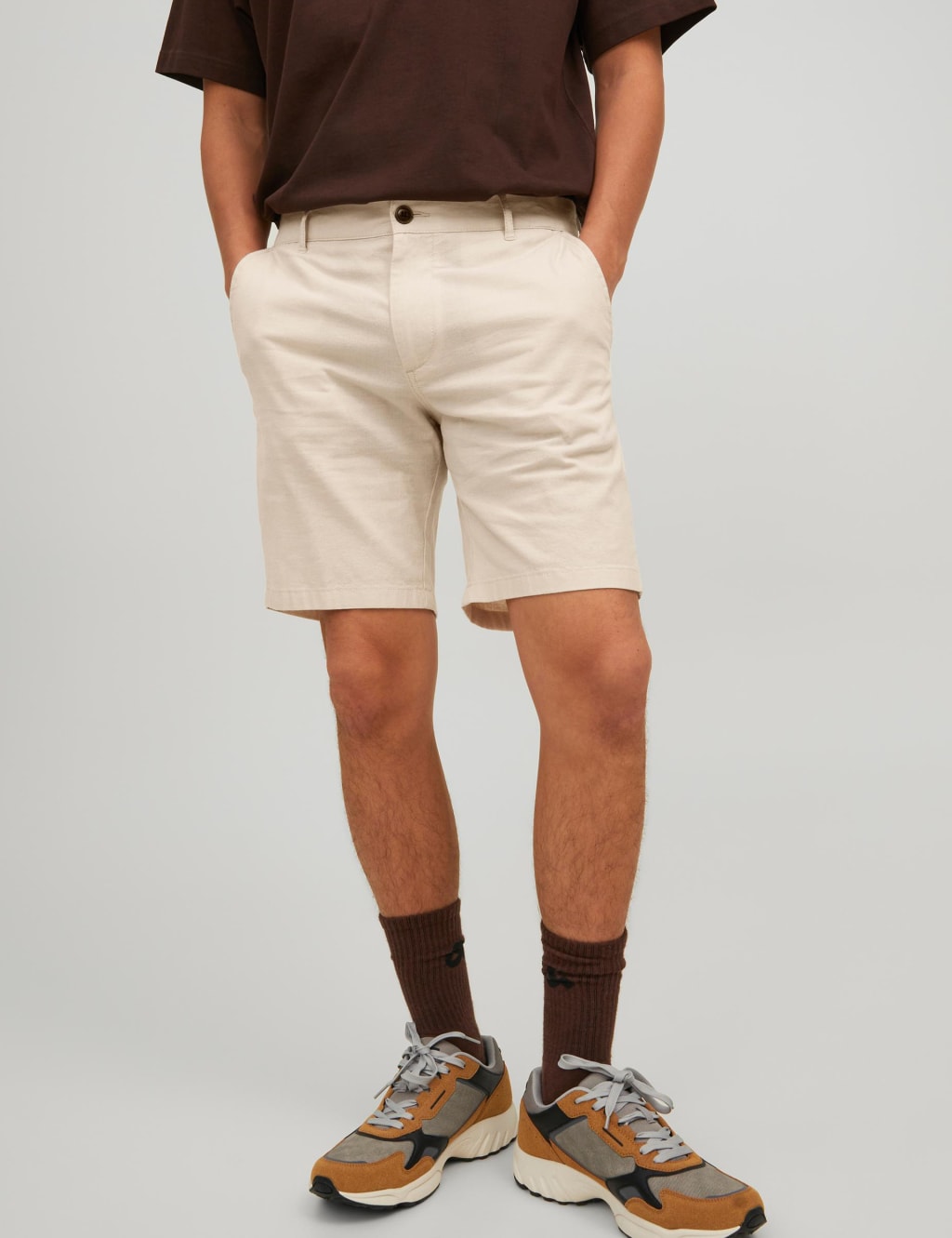 Cotton Rich Chino Shorts With Linen image 4