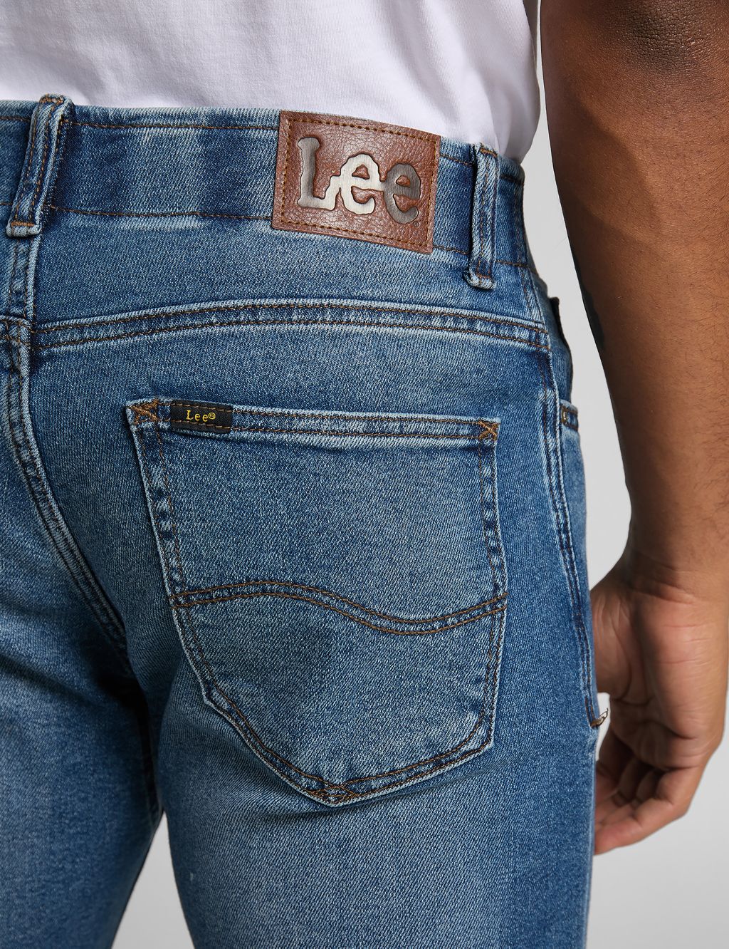 Straight Fit XM 5 Pocket Jeans image 5