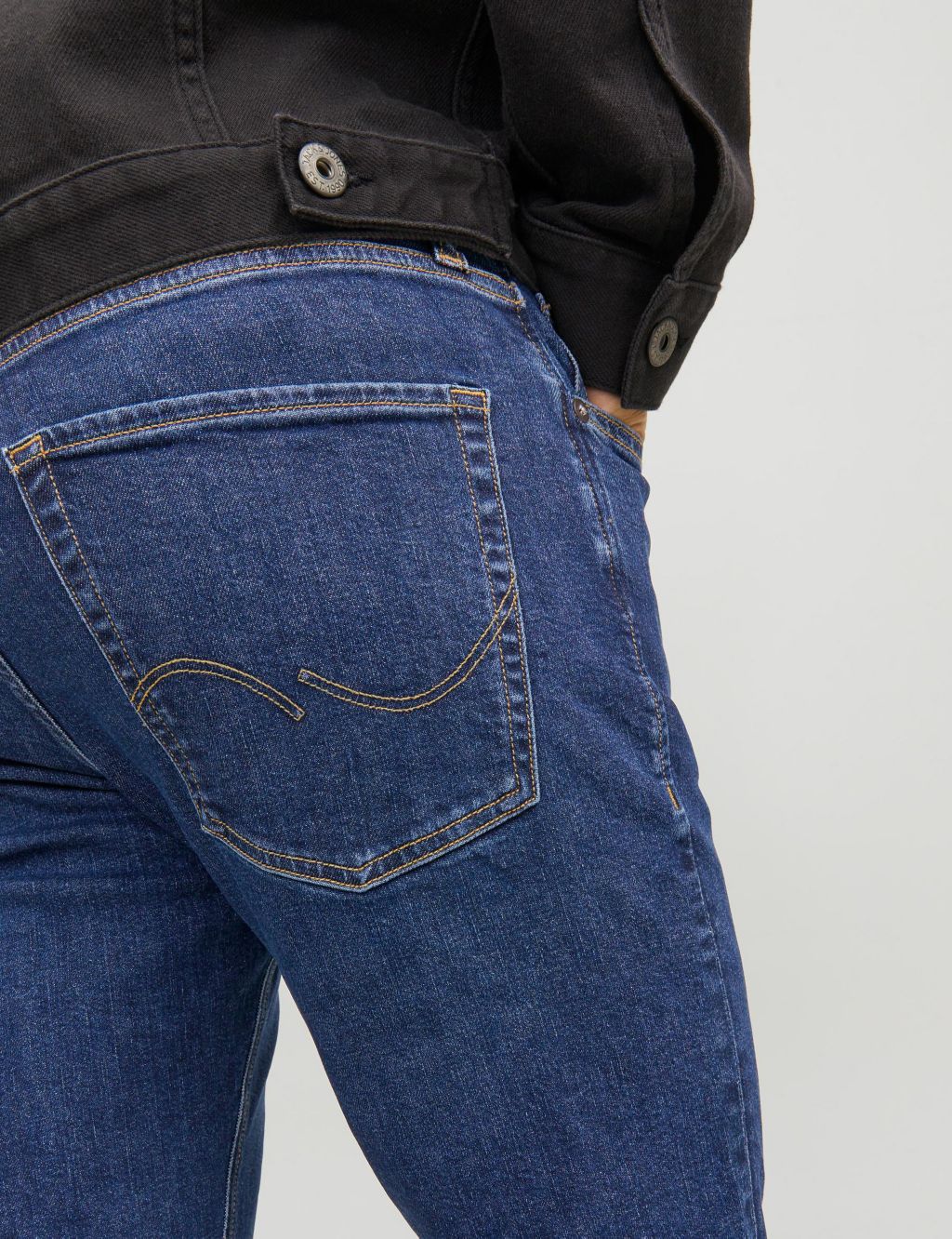 Tapered Fit 5 Pocket Jeans image 5