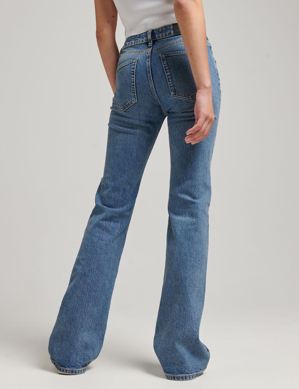 Flared Jeans image 3