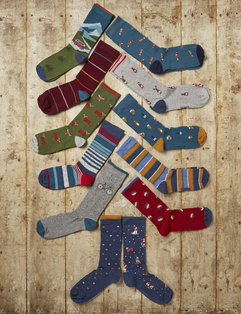 12pk Assorted Christmas Socks Gift Box image 2