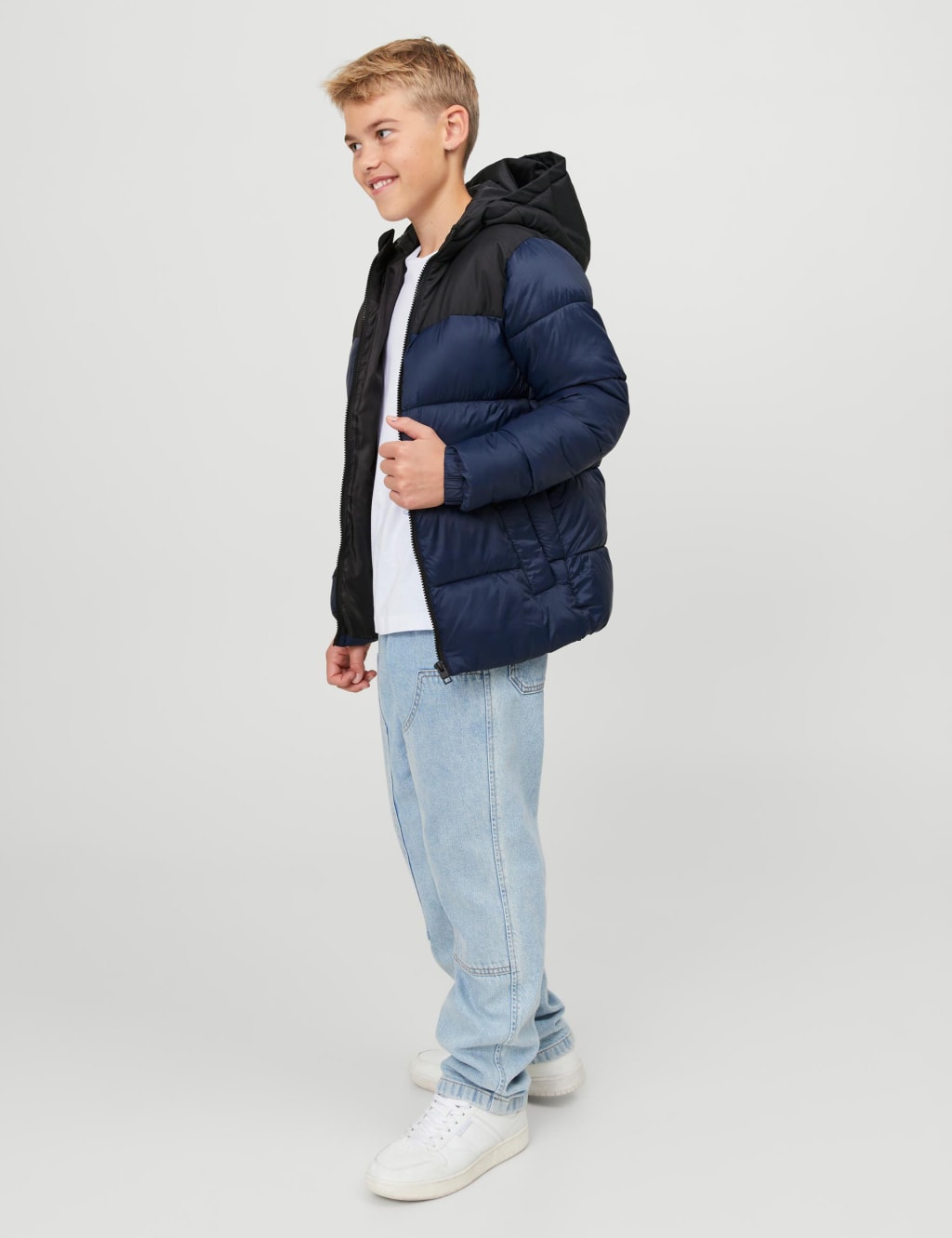 Hooded Quilted Jacket (8-16 Yrs) image 3
