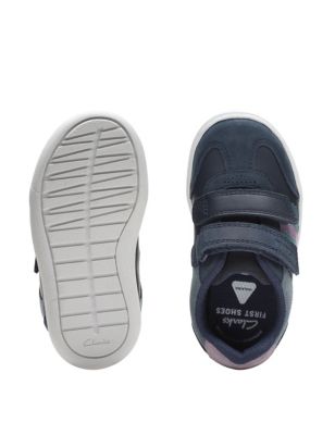 Clarks Girls Leather Colour Block Riptape Trainers (3 Small - 6 1/2 Small) - 3 SG - Navy Mix, Navy M