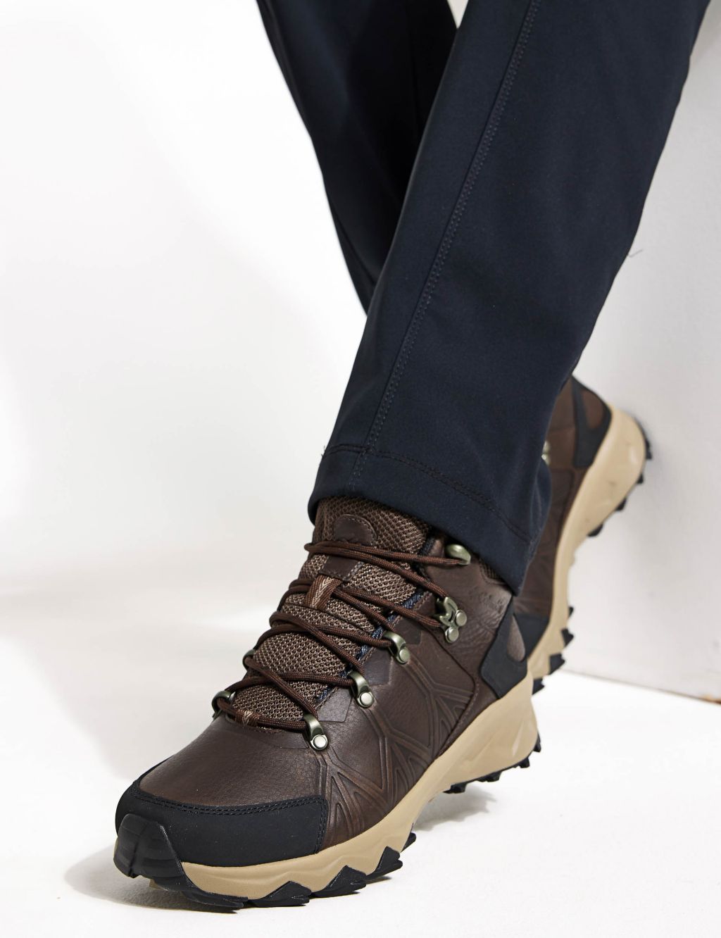 Peakfreak II Mid Outdry Leather Shoes image 7