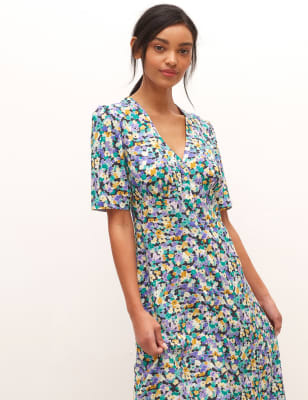 

Womens Nobody's Child Durchgeknöpftes Midi-Teekleid mit V-Ausschnitt und Blumenmuster „Alexa“ - Multi, Multi