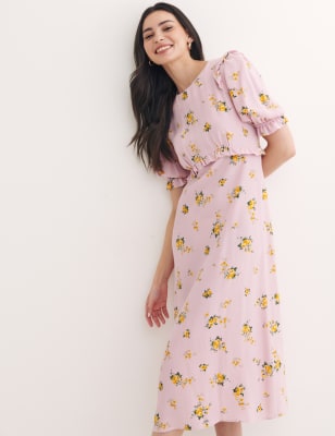 

Nobody's Child Vestido de tarde floral maxi a media pierna con detalle de volantesWomens - Multi, Multi