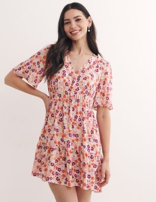 

Womens Nobody's Child Floral V-Neck Short Sleeve Mini Wrap Dress - Multi, Multi