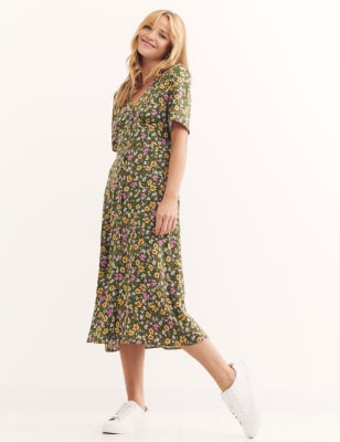 

Womens Nobody's Child Alexa Floral V-Neck Midi Tea Dress - Green, Green