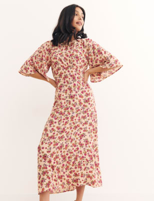 

Nobody's Child Vestido de tarde floral a media pierna con manga acampanadaWomens - Cream, Cream