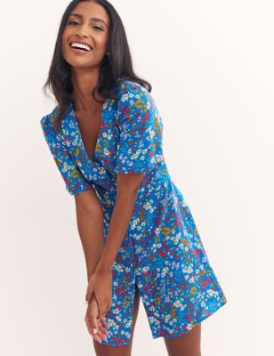 

Womens Nobody's Child Geblümtes Mini-Teekleid mit V-Ausschnitt „Alexa“ - Blue Mix, Blue Mix