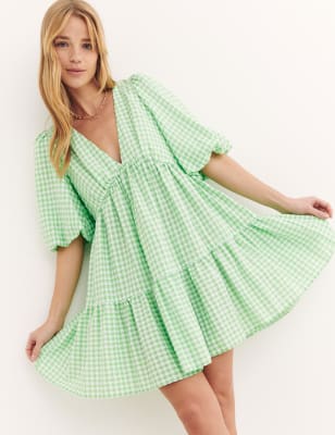 

Womens Nobody's Child Cotton Rich Checked V-Neck Mini Smock Dress - Green Mix, Green Mix