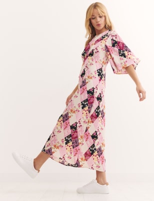 

Womens Nobody's Child Midi-Teekleid mit Engelsärmeln mit Patchwork-Muster - Pink Mix, Pink Mix