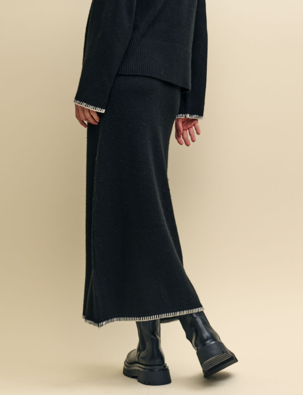 Knitted Midi Column Skirt with Wool image 2
