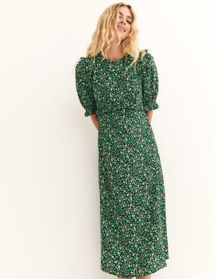 

Womens Nobody's Child Ditsy Floral Short Sleeve Midi Dress - Green, Green
