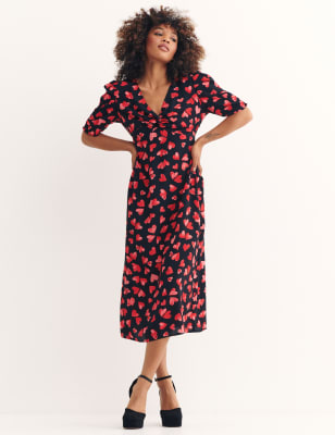 

Womens Nobody's Child Heart Print V-Neck Midi Tea Dress - Black Mix, Black Mix