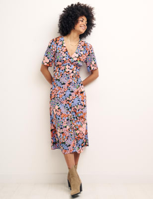 

Womens Nobody's Child Floral V-Neck Button Through Midi Tea Dress - Multi, Multi