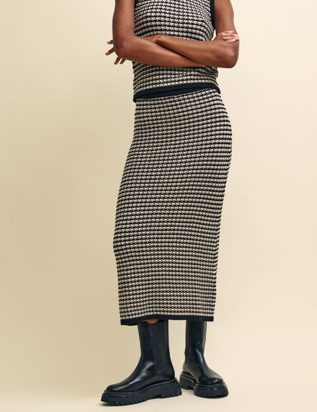 Organic Cotton Textured Midi Column Skirt image 2