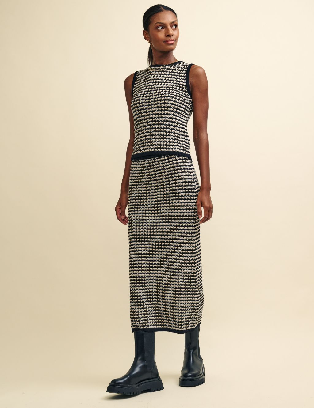 Organic Cotton Textured Midi Column Skirt image 6