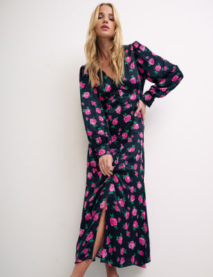 

Womens Nobody's Child Floral V-Neck Midi Waisted Dress - Black, Black