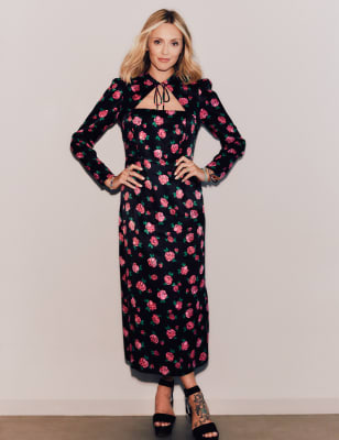 

Womens NOBODY'S CHILD X HAPPY PLACE Tailiiertes Midi-Kleid mit Blumenmuster und Bindekragen - Black, Black
