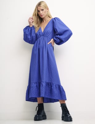 

Womens Nobody's Child Bequemes, gesmoktes Midi-Teekleid mit V-Ausschnitt - Blue, Blue