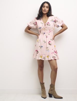 

Womens Nobody's Child Floral V-Neck Mini Tea Dress with Cotton - Pink Mix, Pink Mix