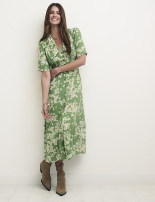 

Womens Nobody's Child Floral Collared Button Front Midi Tea Dress - Green Mix, Green Mix