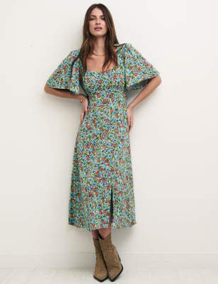 

Womens Nobody's Child Floral Angel Sleeve Midi Tea Dress - Green Mix, Green Mix