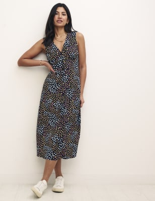 

Womens Nobody's Child Printed V-Neck Button Through Midi Tea Dress - Black Mix, Black Mix