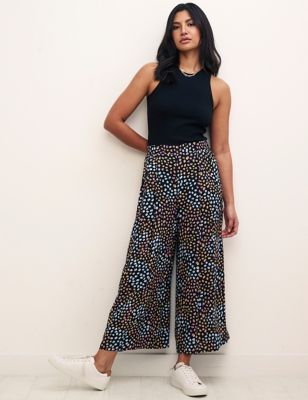 

Womens Nobody's Child Printed Wide Leg Cropped Trousers - Black Mix, Black Mix