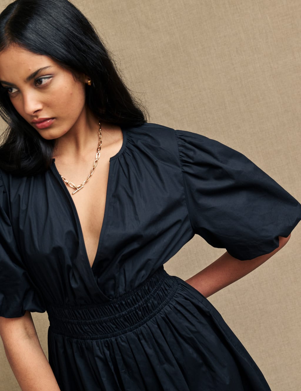 Organic Cotton V-Neck Midi Waisted Dress image 4