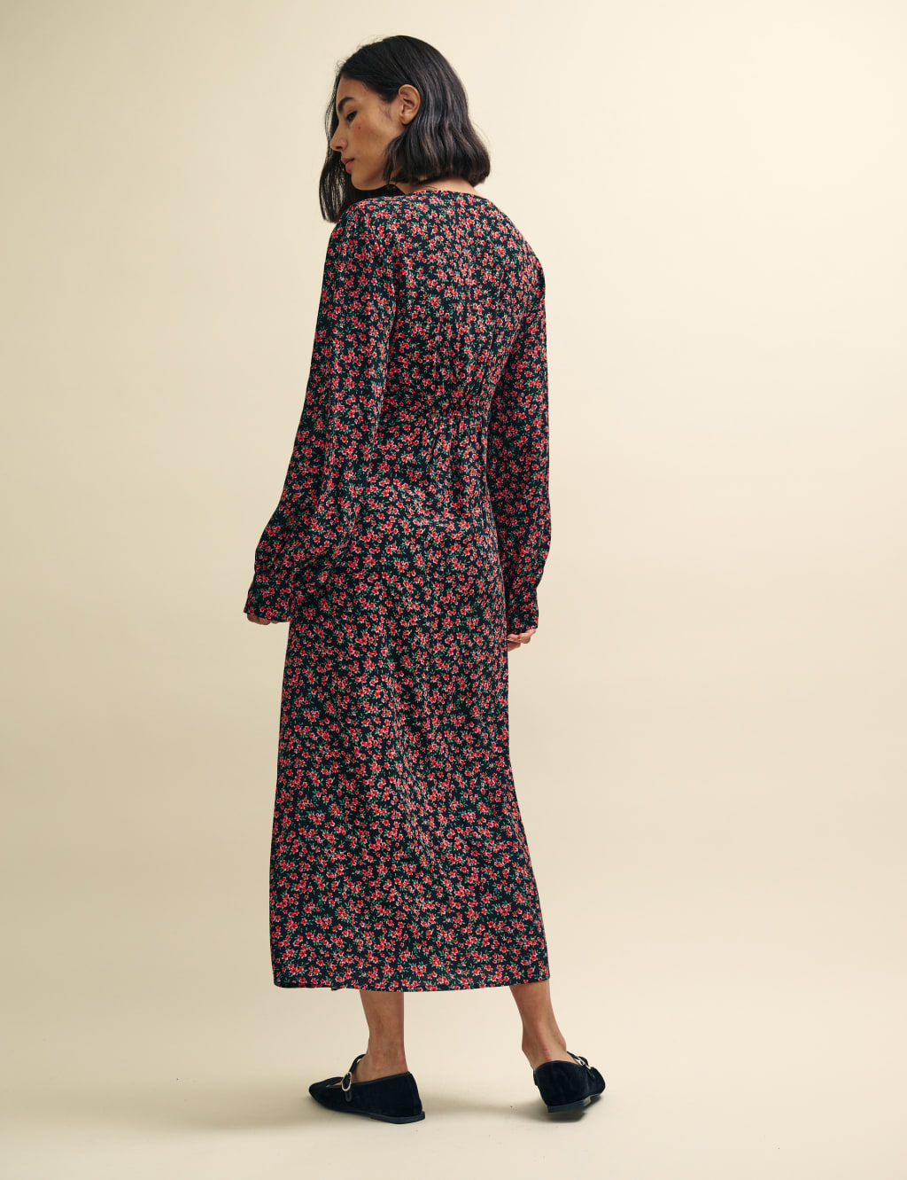 Floral V-Neck Midaxi Waisted Dress image 3