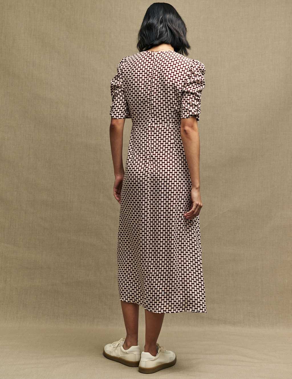 Geometric Puff Sleeve Midi Tea Dress image 3