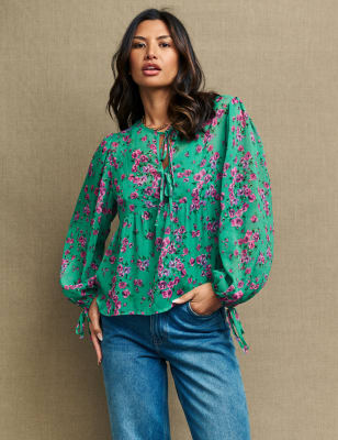 

Nobody's Child Blusa floral con lazo en el cuelloWomens - Green Mix, Green Mix