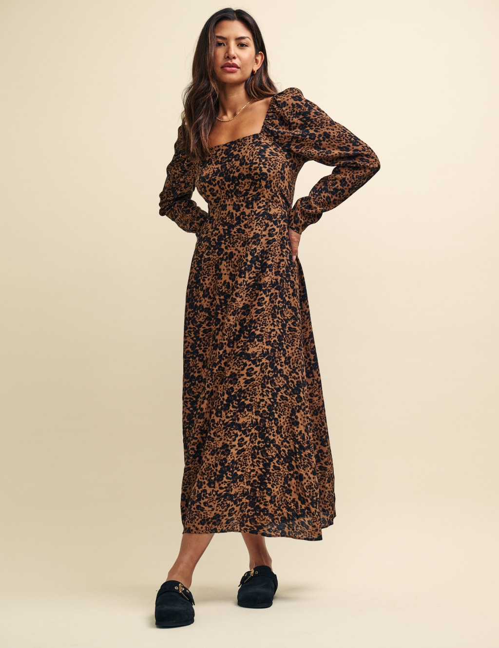 Printed Square Neck Midaxi Waisted Dress image 1