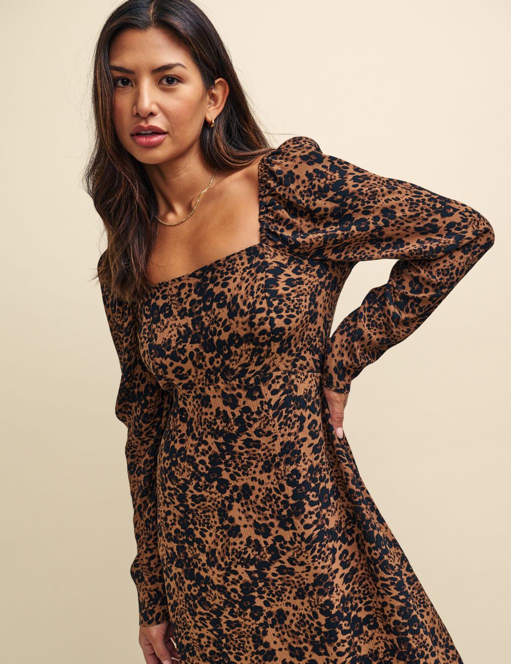 Printed Square Neck Midaxi Waisted Dress image 5