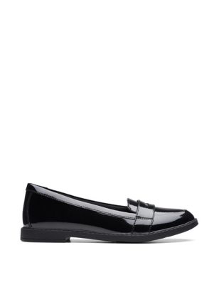 Clarks Girls Patent Leather Slip-On Loafers (3 Small - 8 Small) - 6 SE - Black Patent, Black Patent