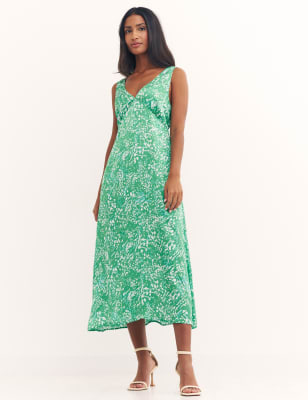 

Womens Nobody's Child Animal Print V-Neck Midi Slip Dress - Green Mix, Green Mix