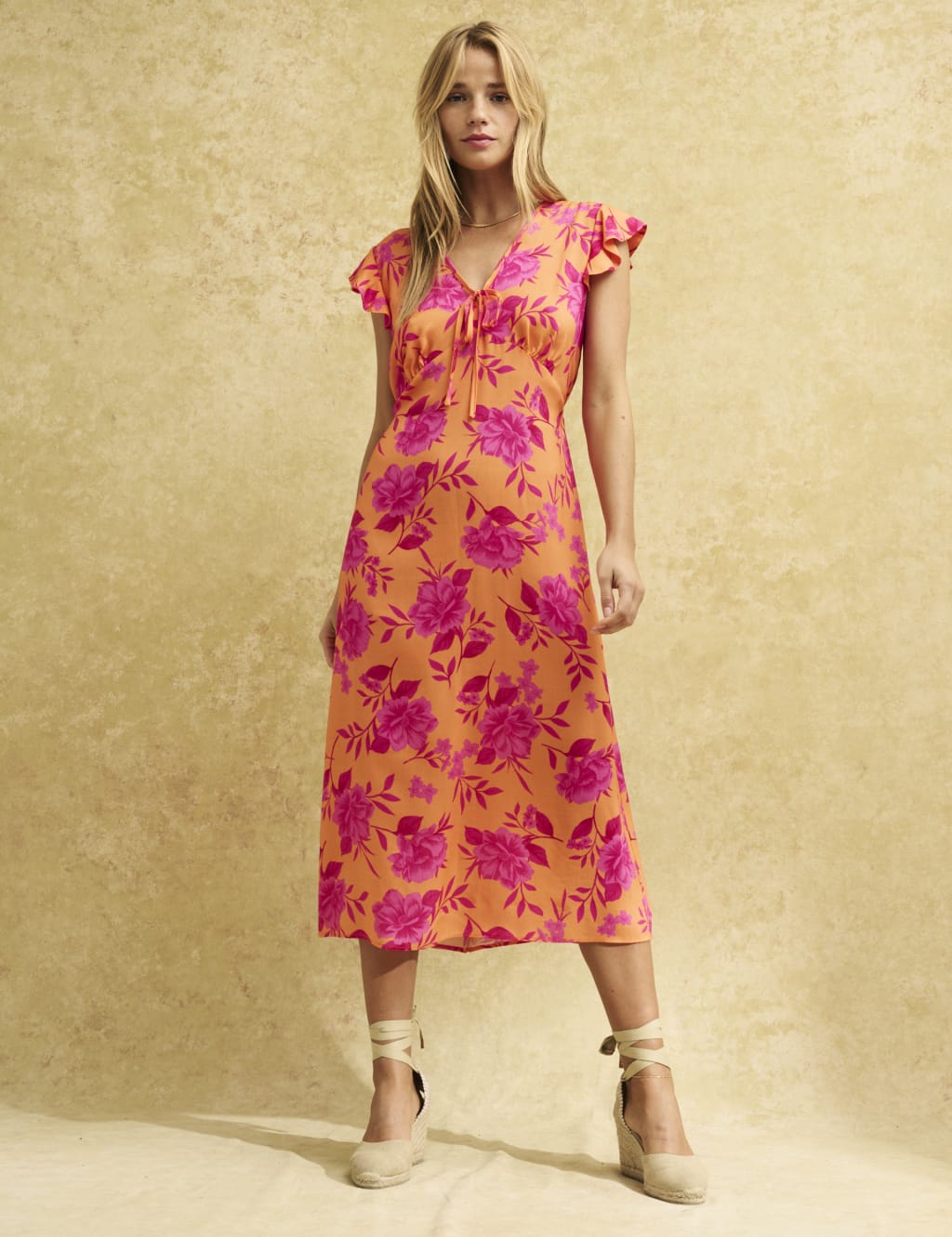 Floral V-Neck Tie Detail Midi Swing Dress image 1