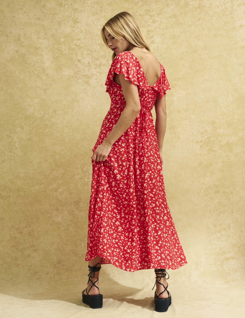 Ditsy Floral V-Neck Midi Tea Dress image 3