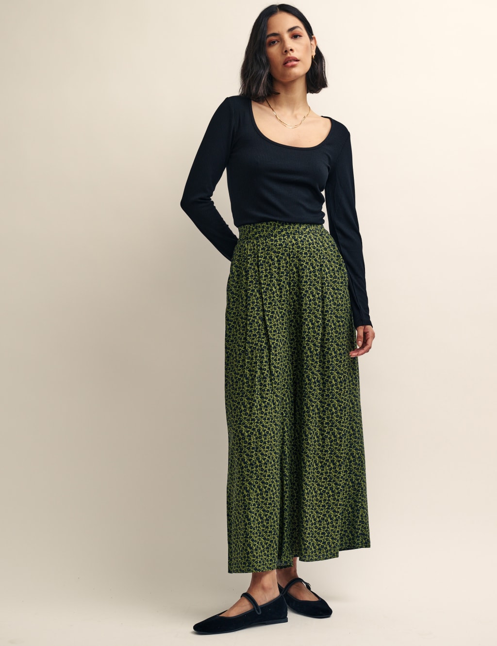 Floral Wide Leg Cropped Trousers image 2
