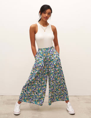 

Womens Nobody's Child Floral Pleat Front Wide Leg Culottes - Multi, Multi