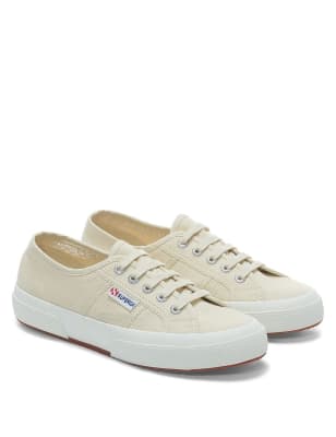 2750 Cotu Classic Canvas Trainers