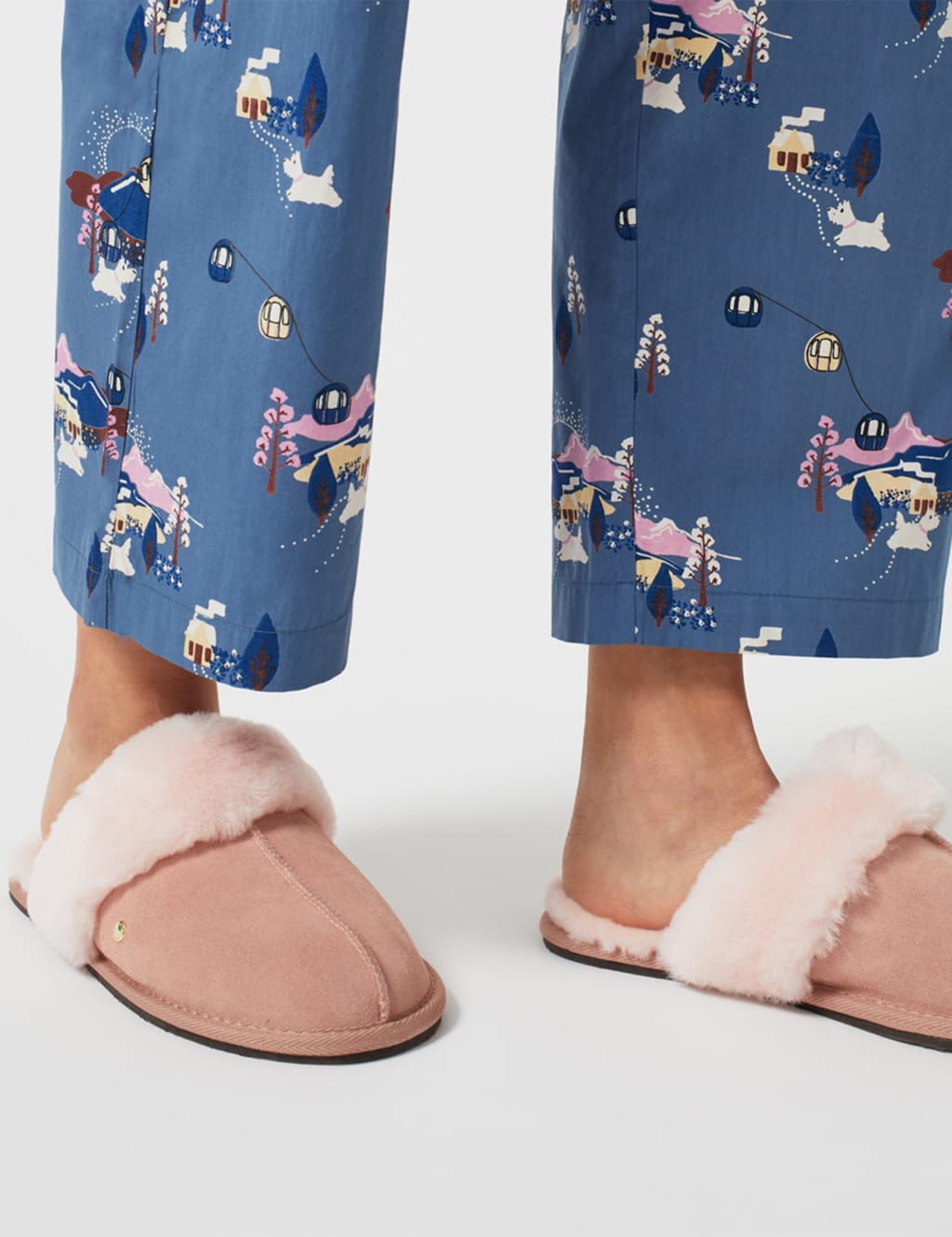 Women s Mule Slippers M S